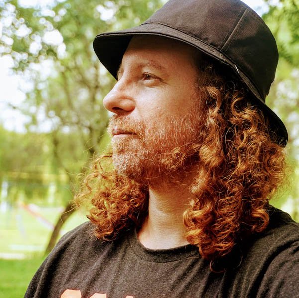Tiago Andreatto, escritor, jornalista, compositor e produtor cultural